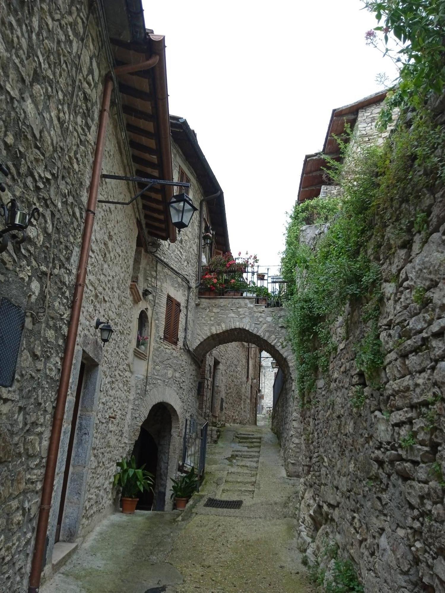 Appartamento Storico A Valle San Martino Di Spoleto Esterno foto